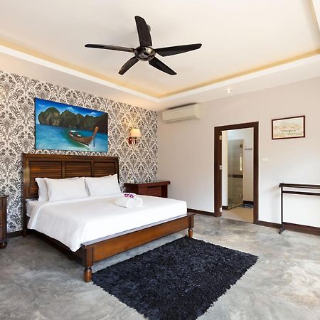 Extraordinary Courtyard 6Br Pool Villa Sri Suri, Naiharn Rawai 外观 照片