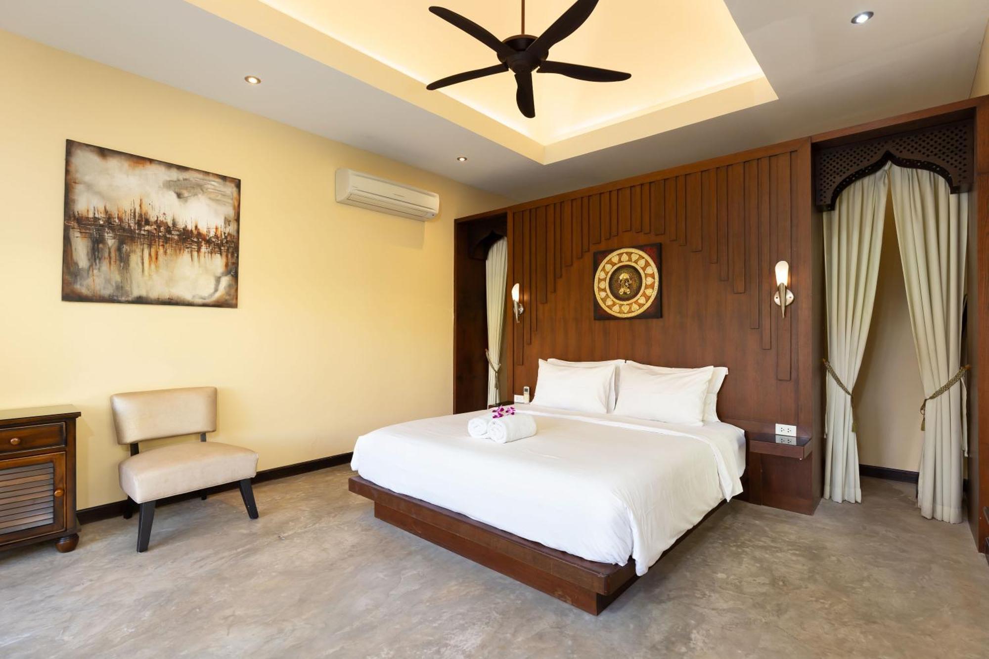 Extraordinary Courtyard 6Br Pool Villa Sri Suri, Naiharn Rawai 外观 照片