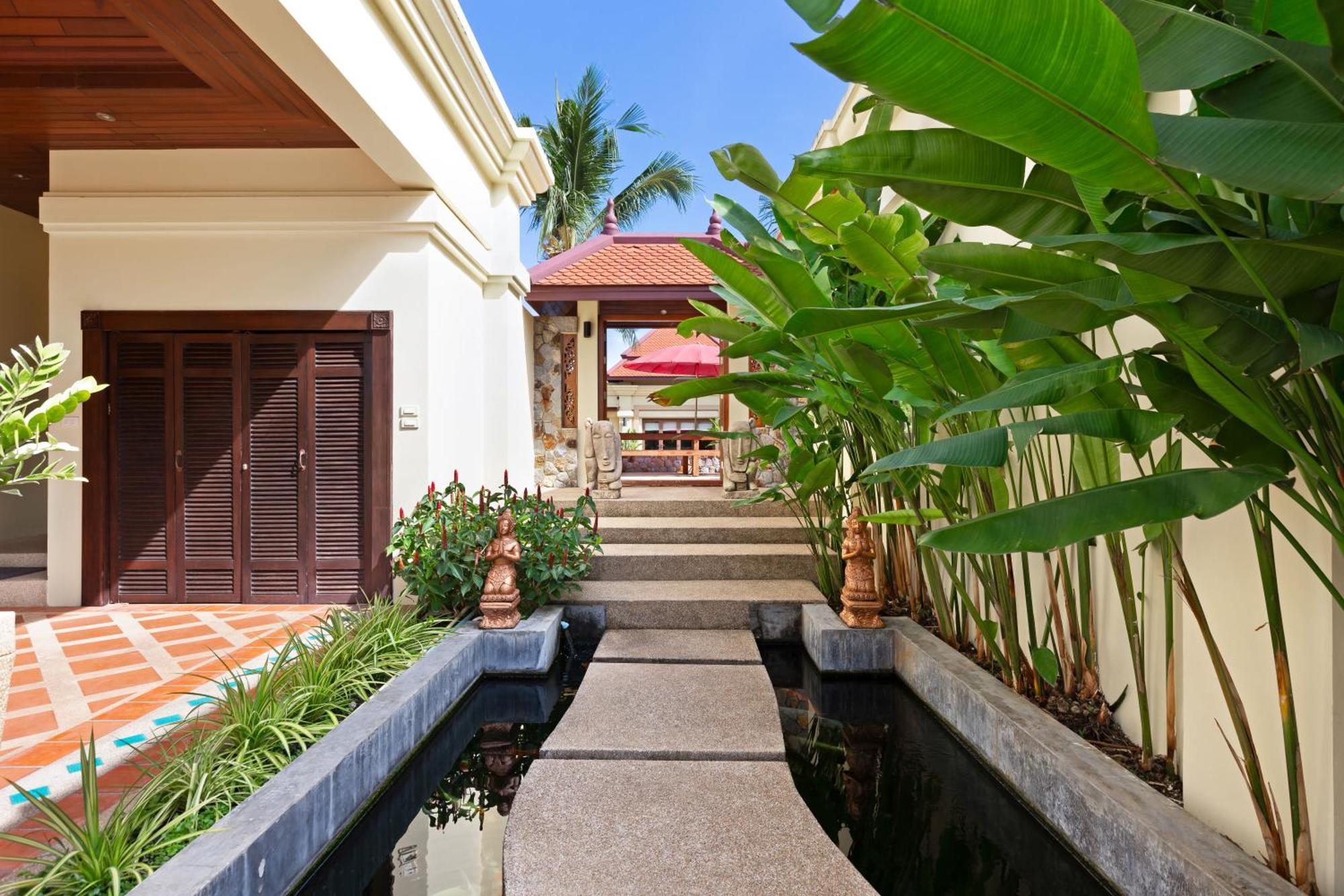 Extraordinary Courtyard 6Br Pool Villa Sri Suri, Naiharn Rawai 外观 照片